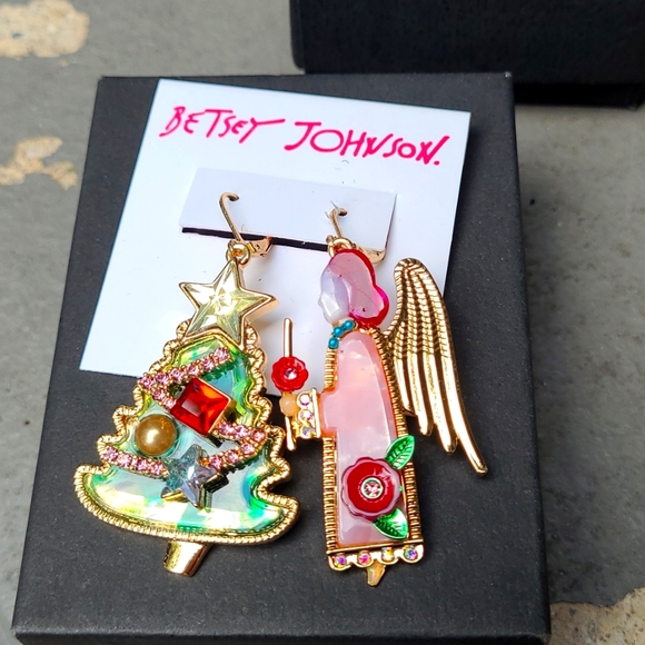 NWT Christmas Betsey Johnson mismatched earrings tree angel - Picture 1 of 3